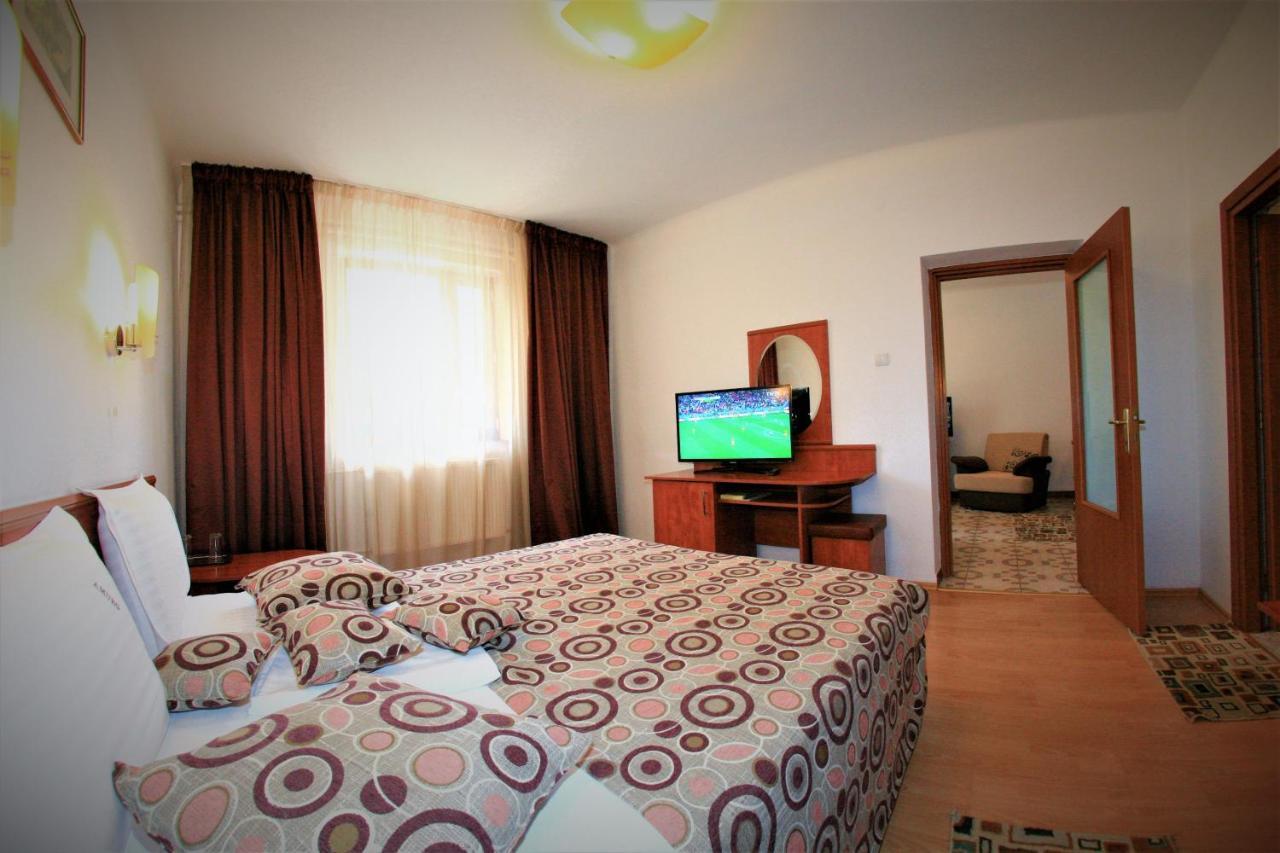 Hotel Amurg Эфорие-Суд Экстерьер фото