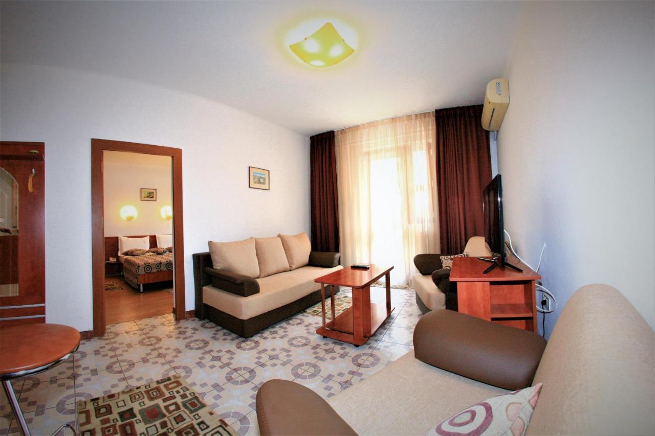 Hotel Amurg Эфорие-Суд Экстерьер фото