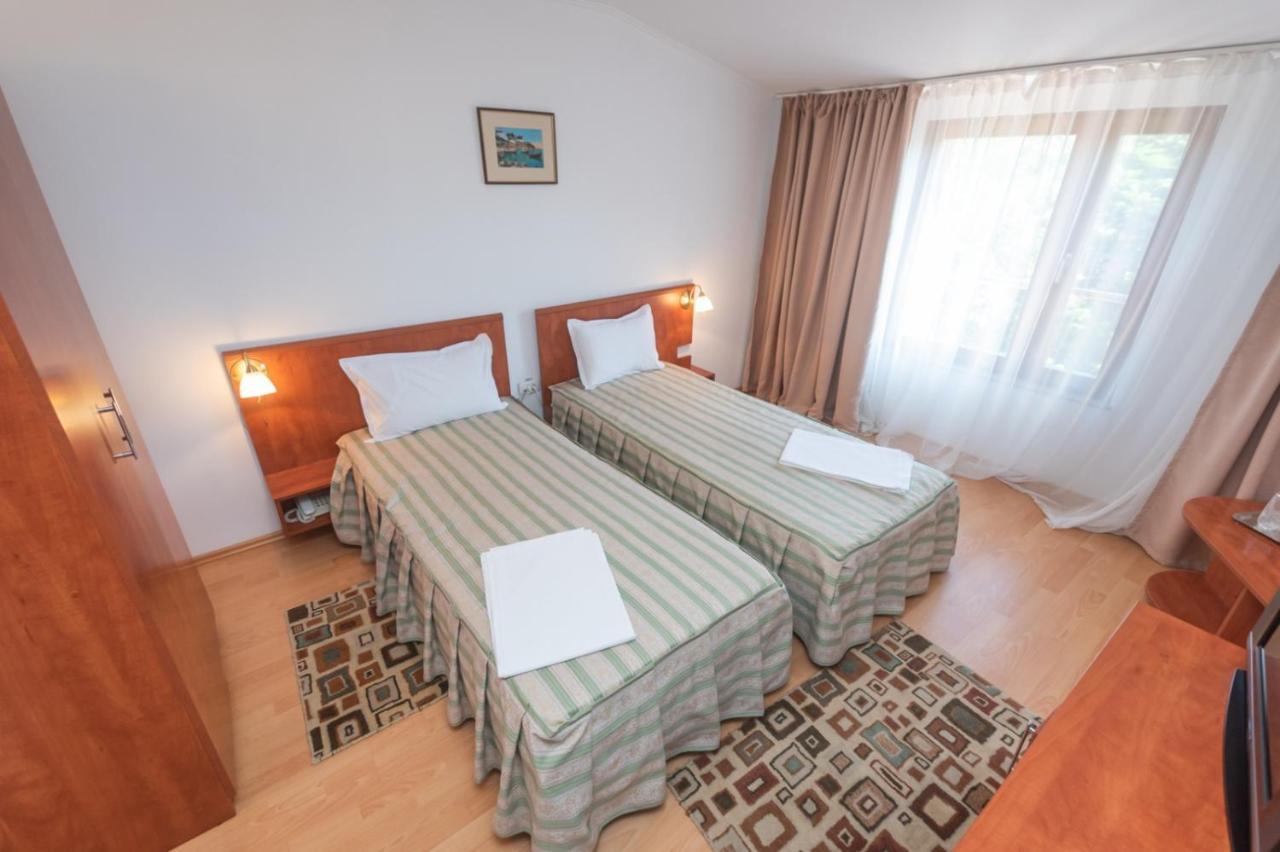 Hotel Amurg Эфорие-Суд Экстерьер фото