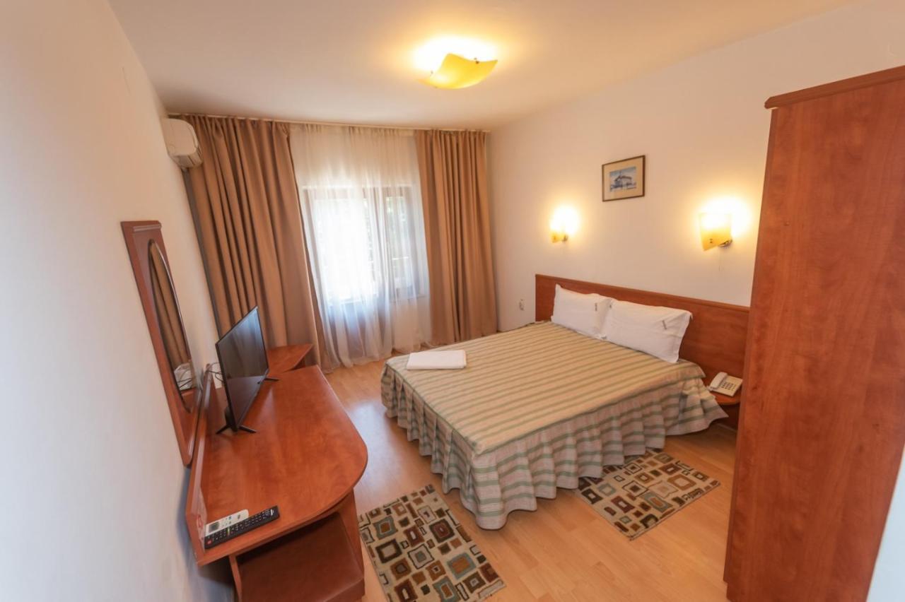 Hotel Amurg Эфорие-Суд Экстерьер фото