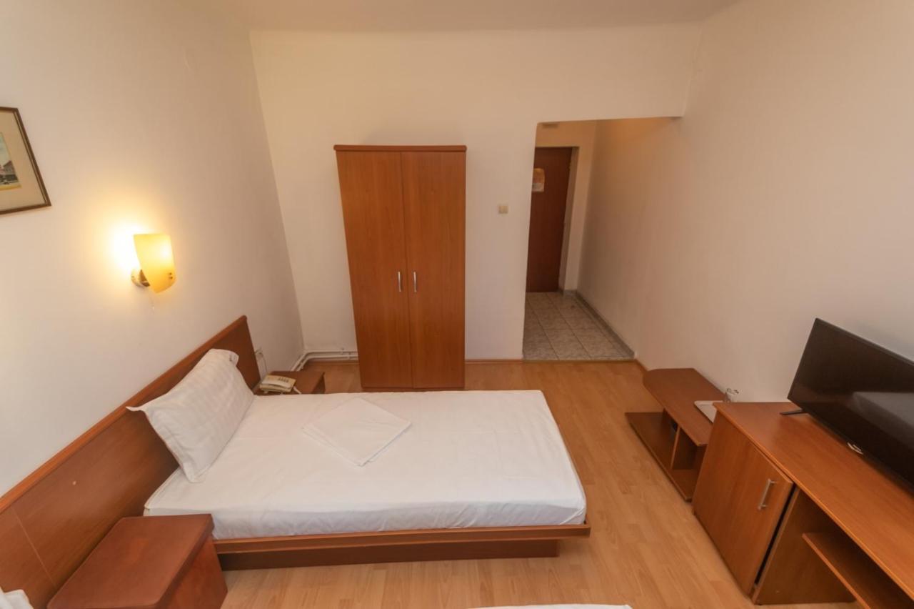 Hotel Amurg Эфорие-Суд Экстерьер фото