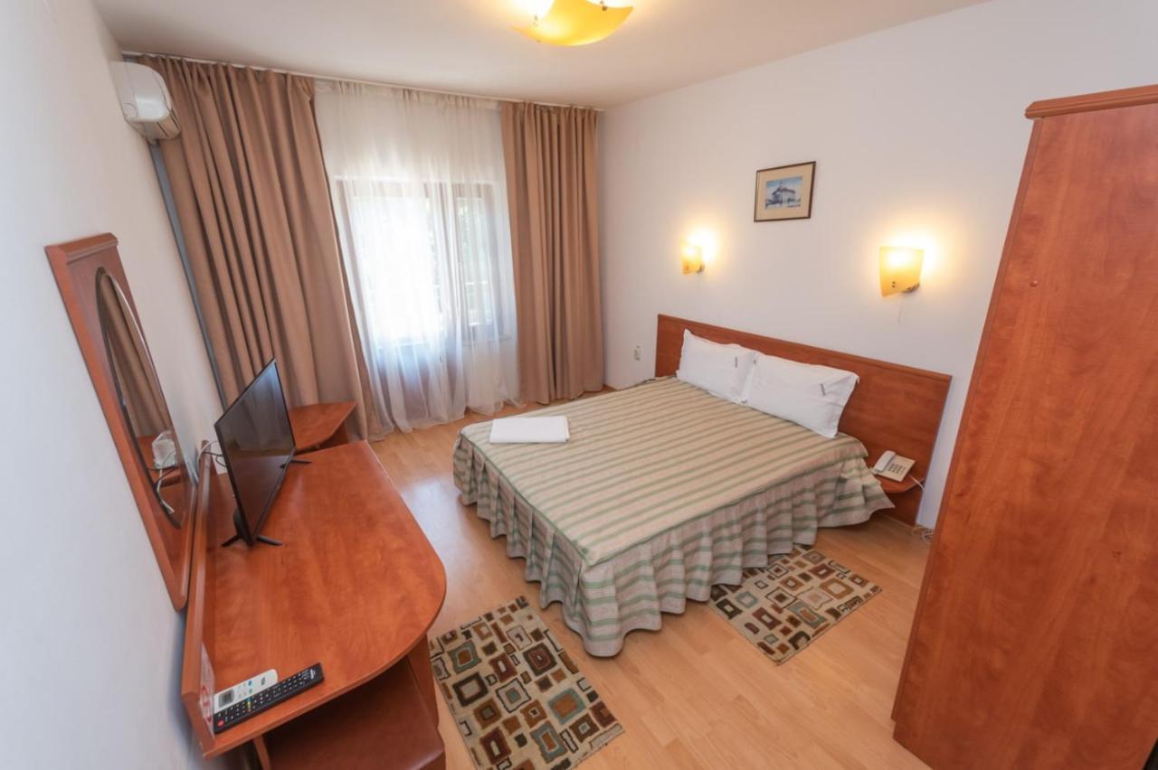 Hotel Amurg Эфорие-Суд Экстерьер фото
